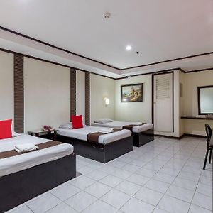Check Inn Hotel - Bacolod